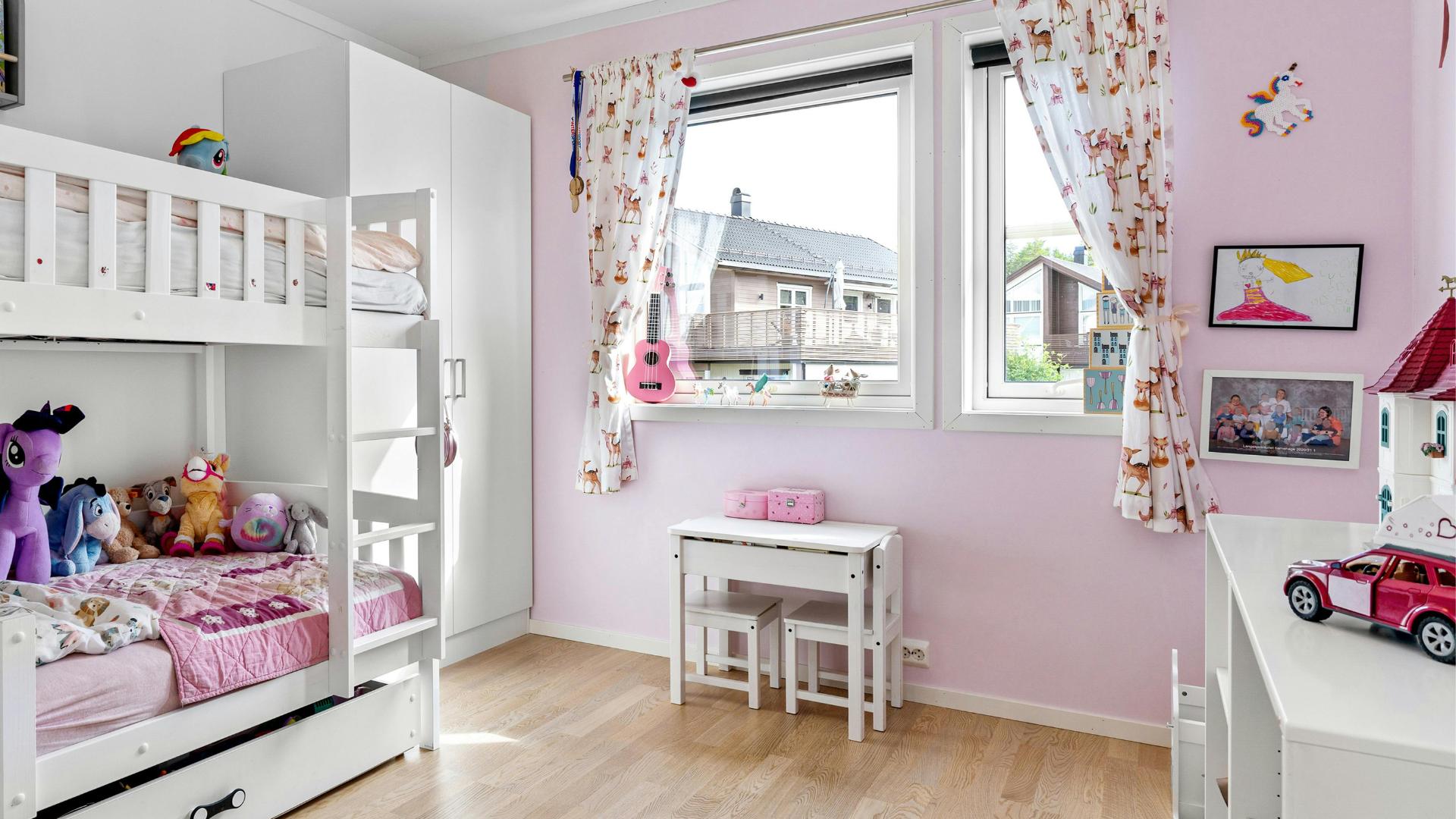 Decoração Infantil com Quadros: Como Transformar o Ambiente sem Gastar Muito